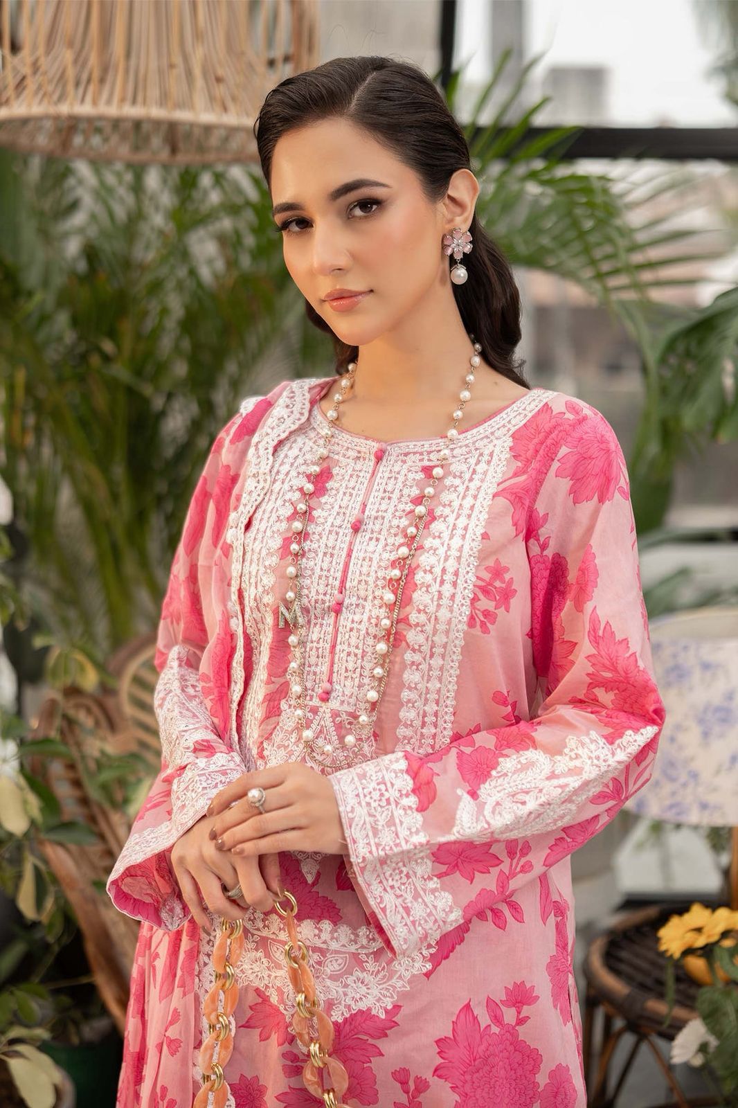 Maria B Digital Printed Linen 3-Piece – Pink Floral | Heavy Embroidery Patches | 4-Side Patti Dupatta